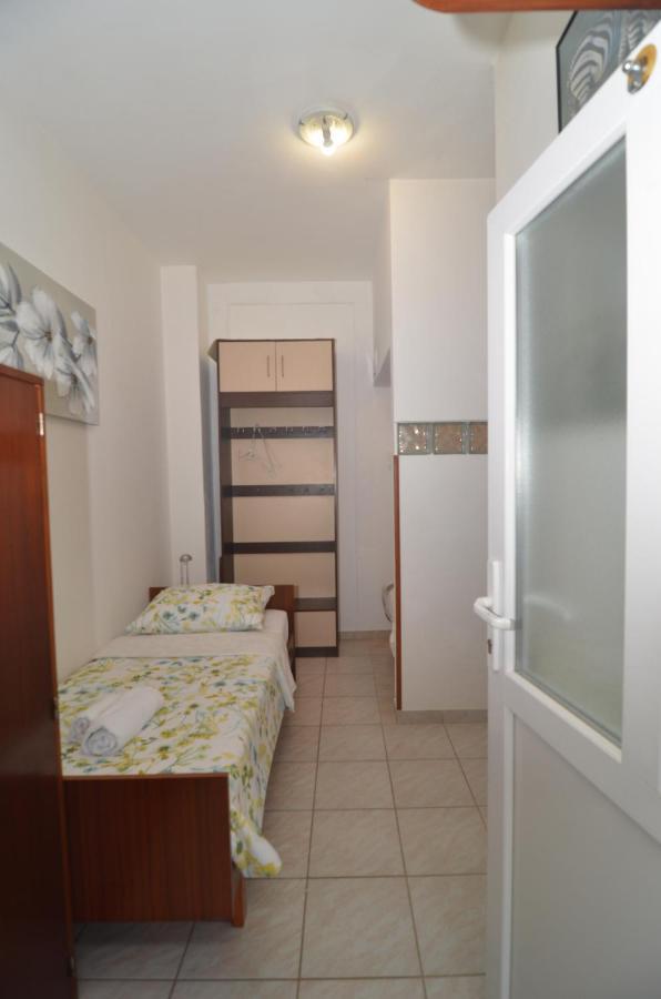 Апартаменты Apartman-Soba - Studio Бузет Экстерьер фото